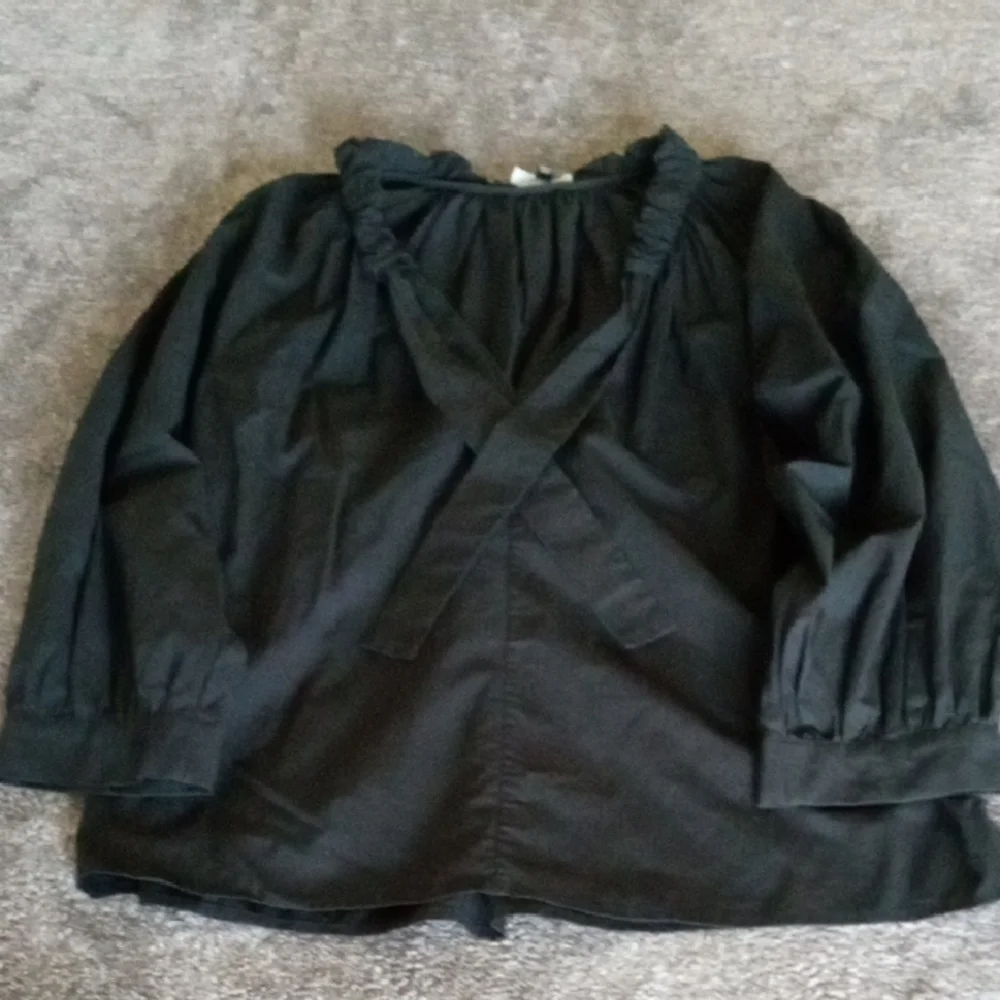 Rails Amal black ruffle neck blouse - Picture 1 of 7